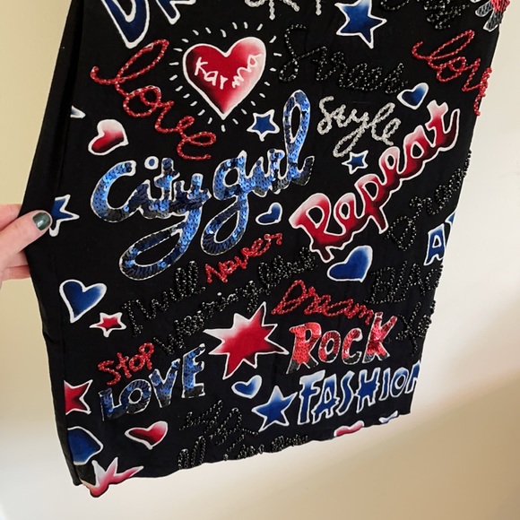 ROCK N’ KARMA NWT Scribble Stretchy Tshirt Dress Sequin and Bead Embellishment - Picture 2 of 9